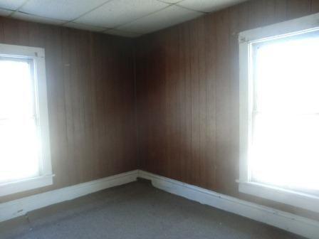 831 Spring Street Aurora, IL 60505 - Photo 6 of 8
