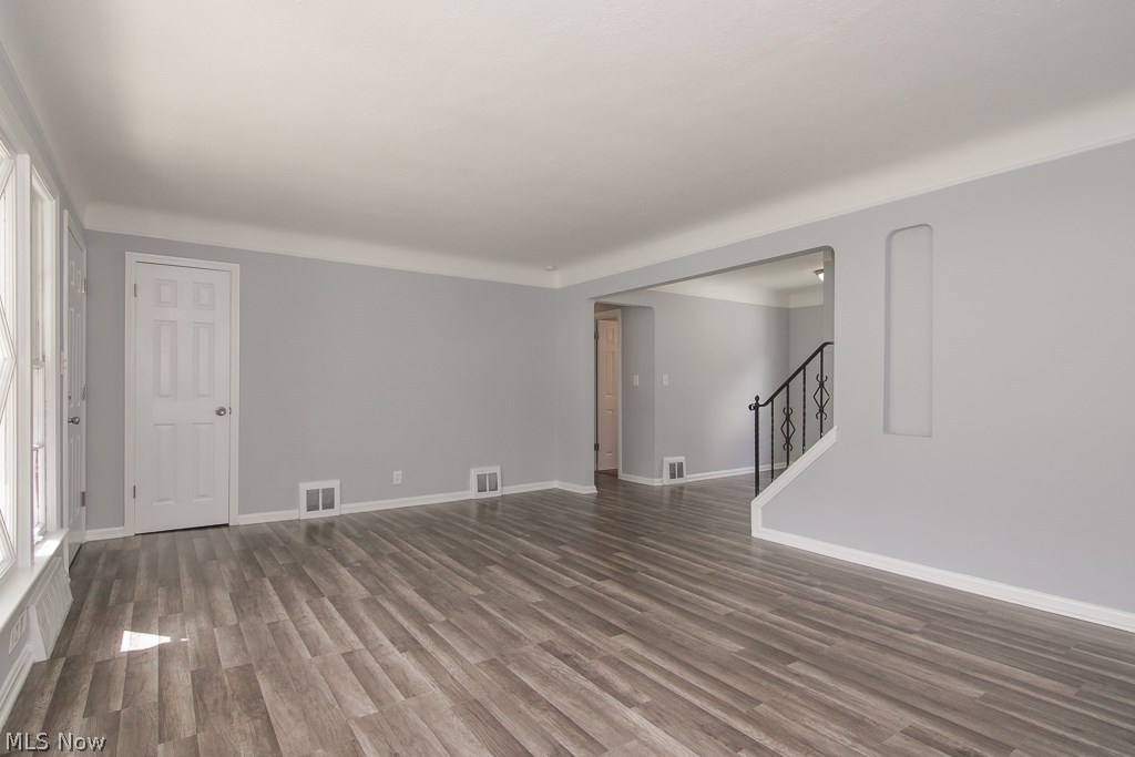 3767 Wallingford Road South Euclid, OH 44121 - Photo 9 of 34