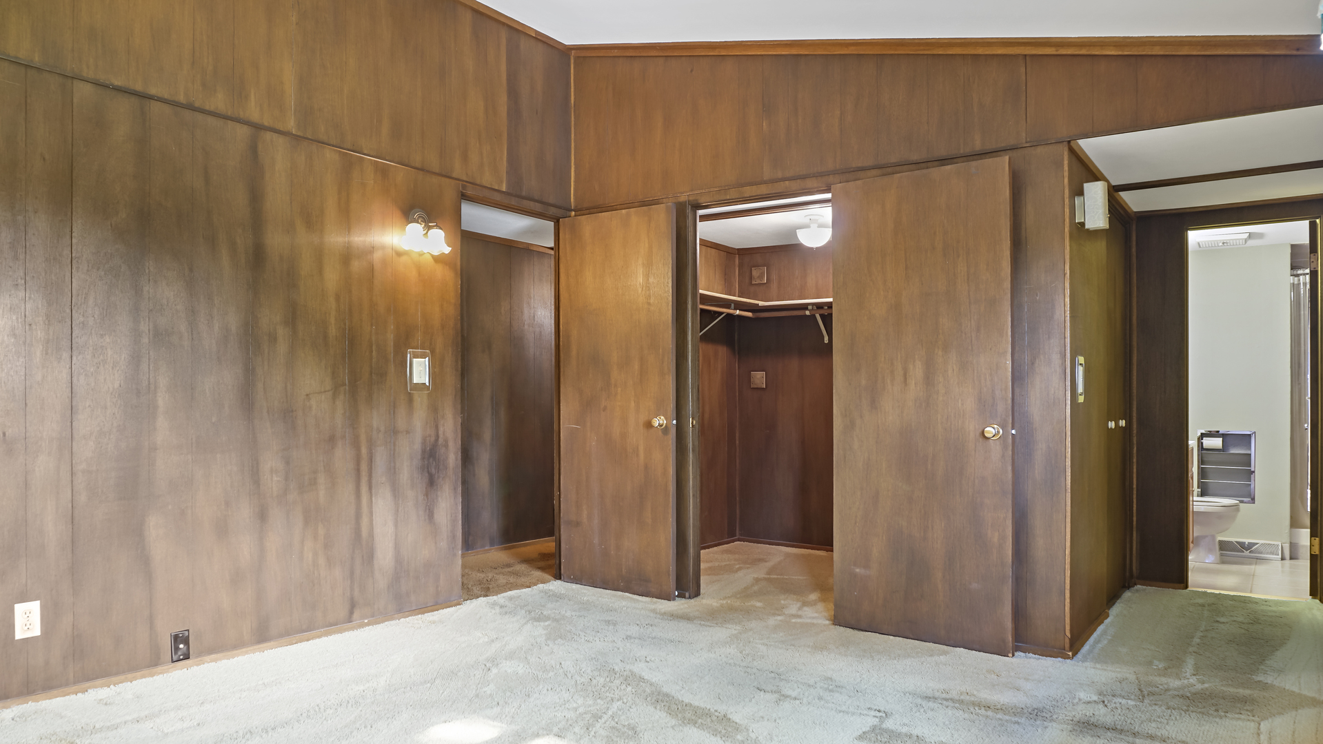 2S802 South Raddant Road Batavia, IL 60510 - Photo 8 of 23