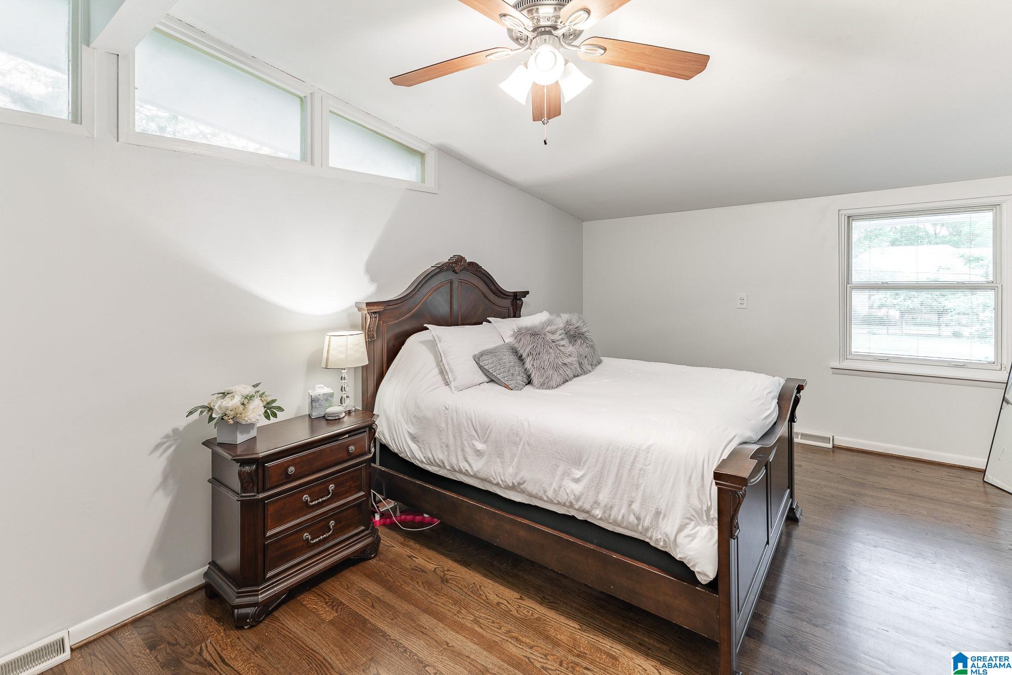 704 Pinecrest Road Southeast Huntsville, AL 35802 - Photo 15 of 37
