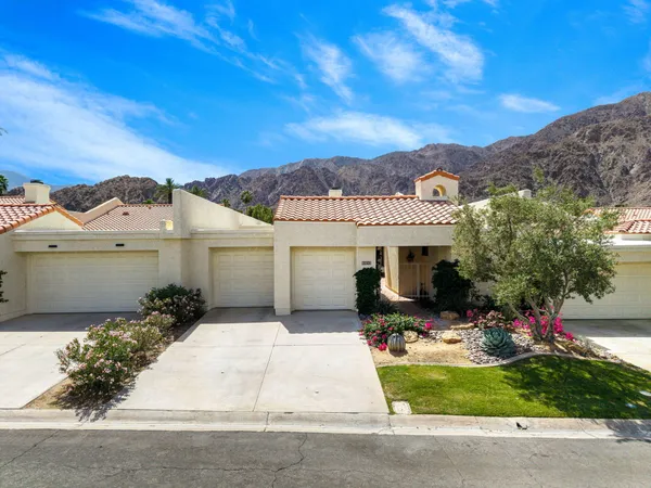 $1,225,000 | 50095 Calle Rosarita, La Quinta, CA 92253