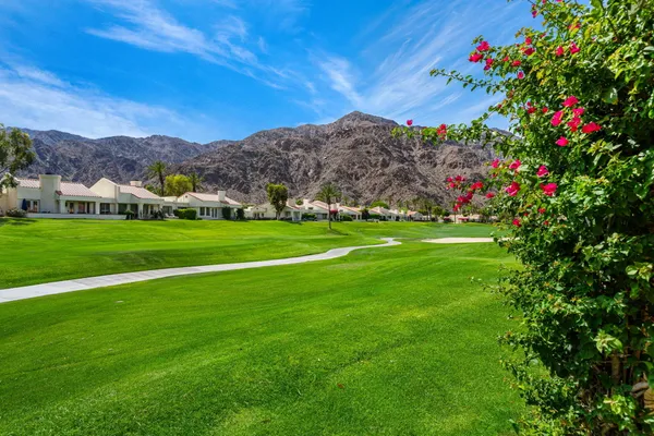 $1,225,000 | 50095 Calle Rosarita, La Quinta, CA 92253