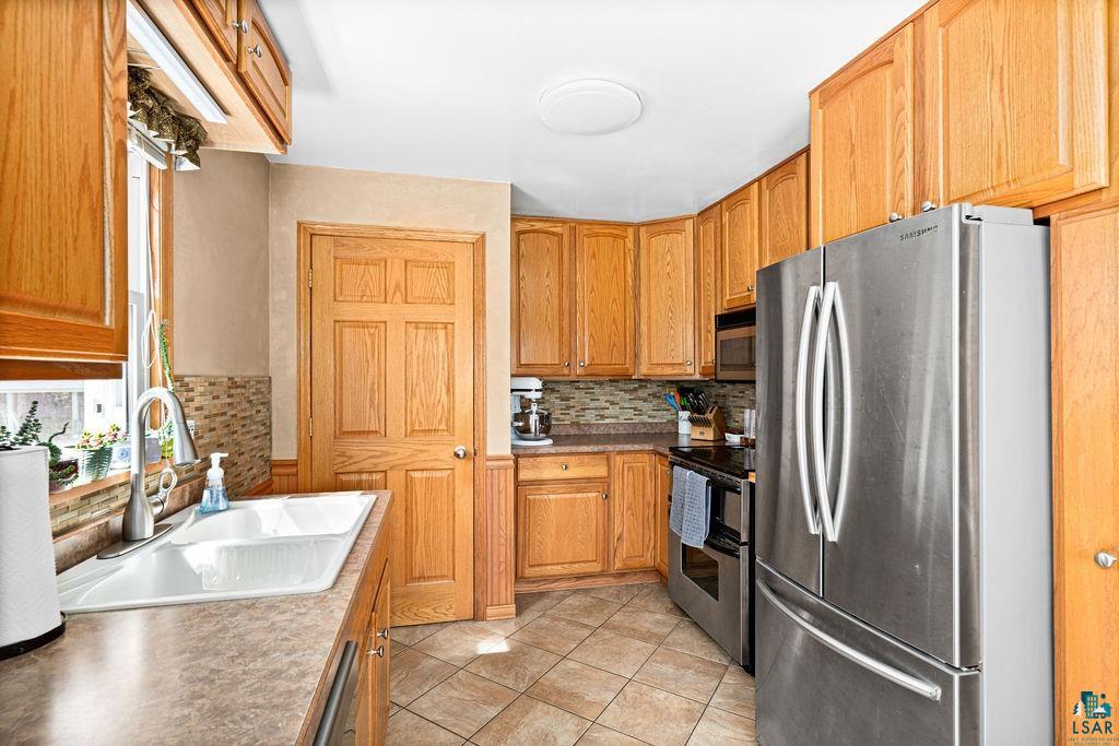 3045 Hutchinson Road Duluth, MN 55811 - Photo 10 of 43