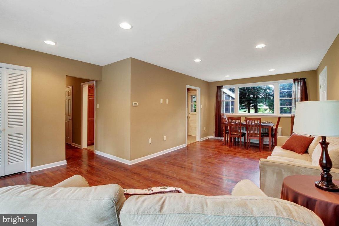 1533 Eden Road Lancaster, PA 17601 - Photo 4 of 22
