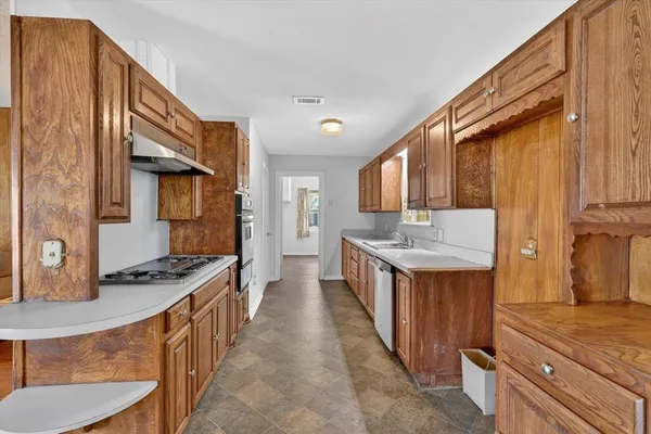 $250,000 | 624 North Ave A, Springtown, TX 76082