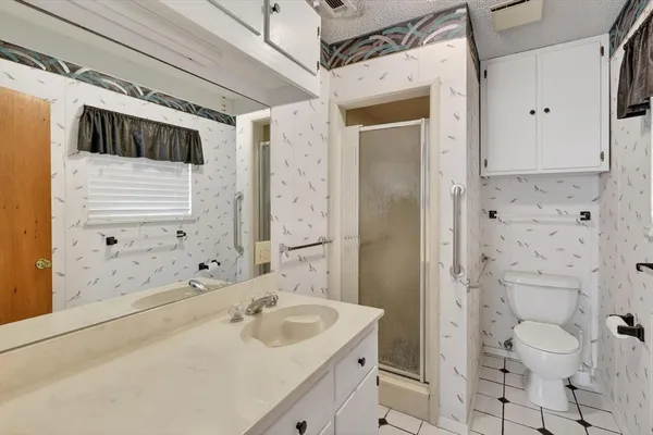 $250,000 | 624 North Ave A, Springtown, TX 76082