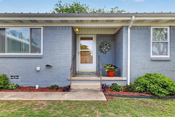$250,000 | 624 North Ave A, Springtown, TX 76082