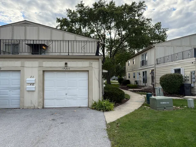 $119,900 | 19338 Oak Avenue, Country Club Hills, IL 60478