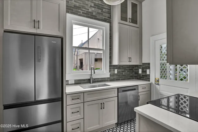 $475,000 | 401 Dock Street, Wilmington, NC 28401