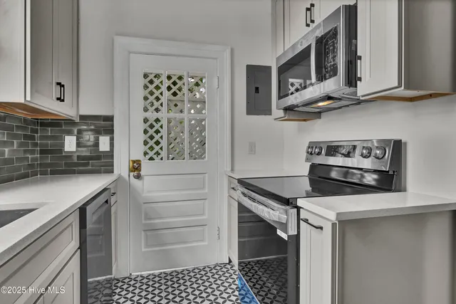 $475,000 | 401 Dock Street, Wilmington, NC 28401