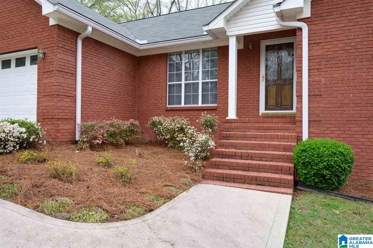 1309 Morningside Drive Southwest Cullman, AL 35055 - Photo 3 of 23