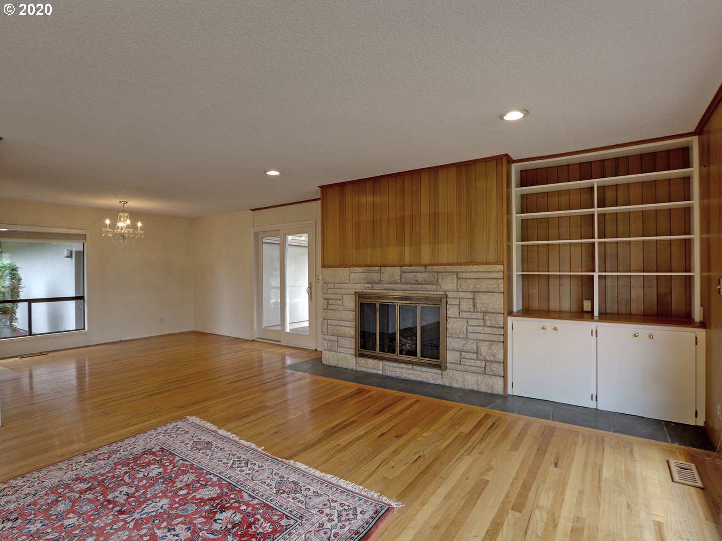 8210 Southwest Ernst Road Portland, OR 97225 - Photo 3 of 21 Gallery Image 3