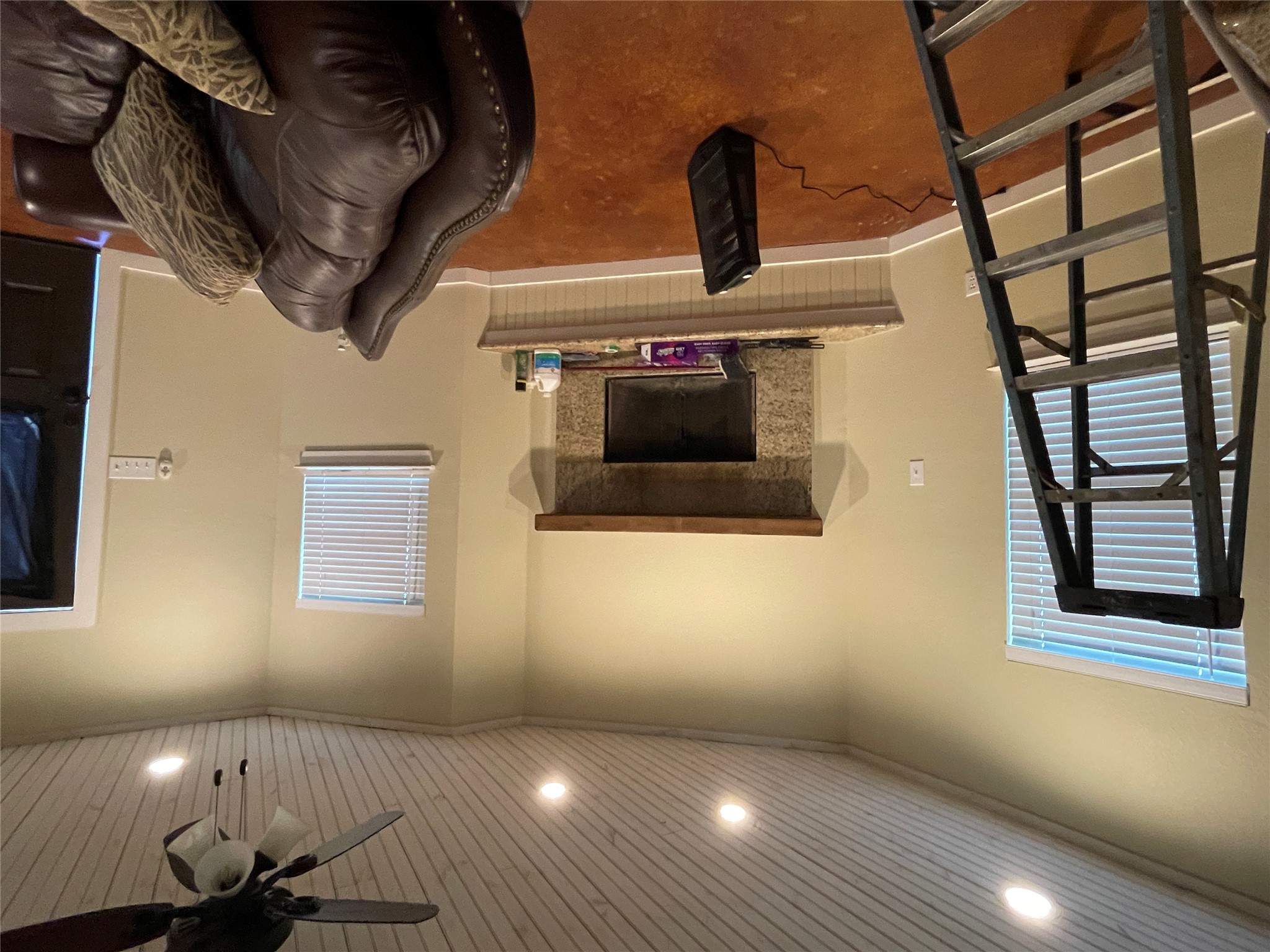 278 Winfield Thicket Road Bastrop, TX 78602 - Photo 2 of 18 Living room guest house