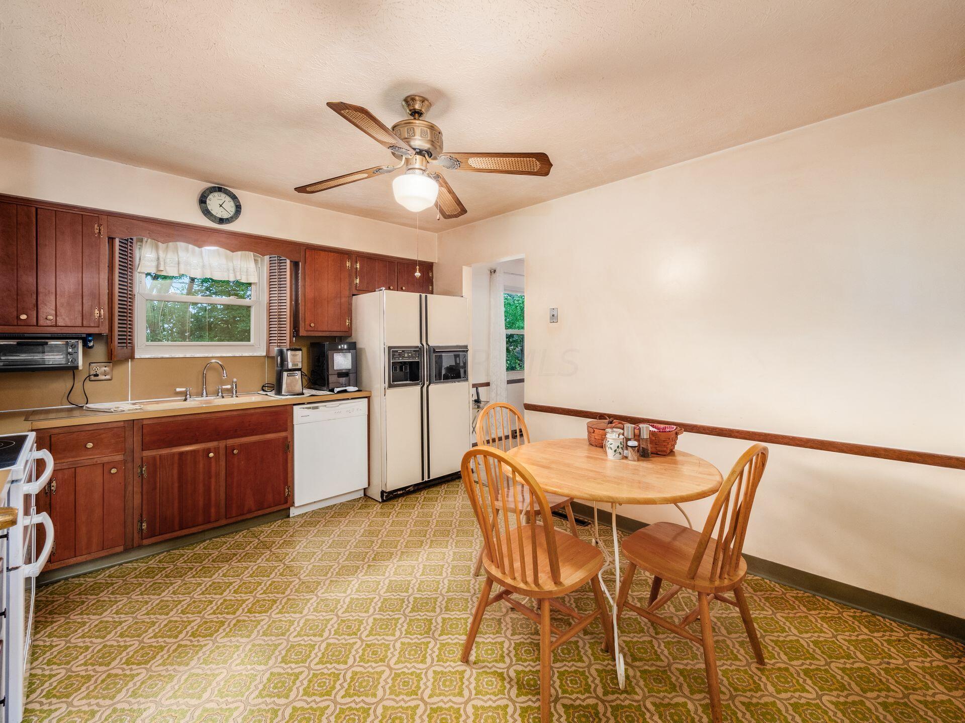 1891 Fairhaven Road Columbus, OH 43229 - Photo 11 of 36 Tons of counter and storage space in this kitchen!