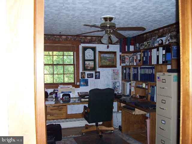 542 South Middle Road Newville, PA 17241 - Photo 3 of 9