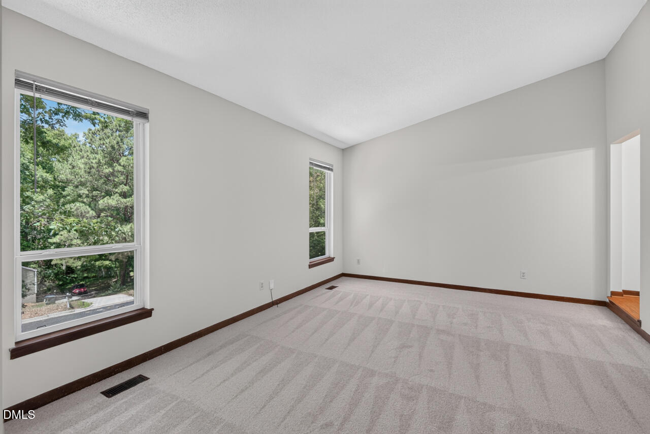 4123 Wallingford Place Durham, NC 27707 - Photo 4 of 43