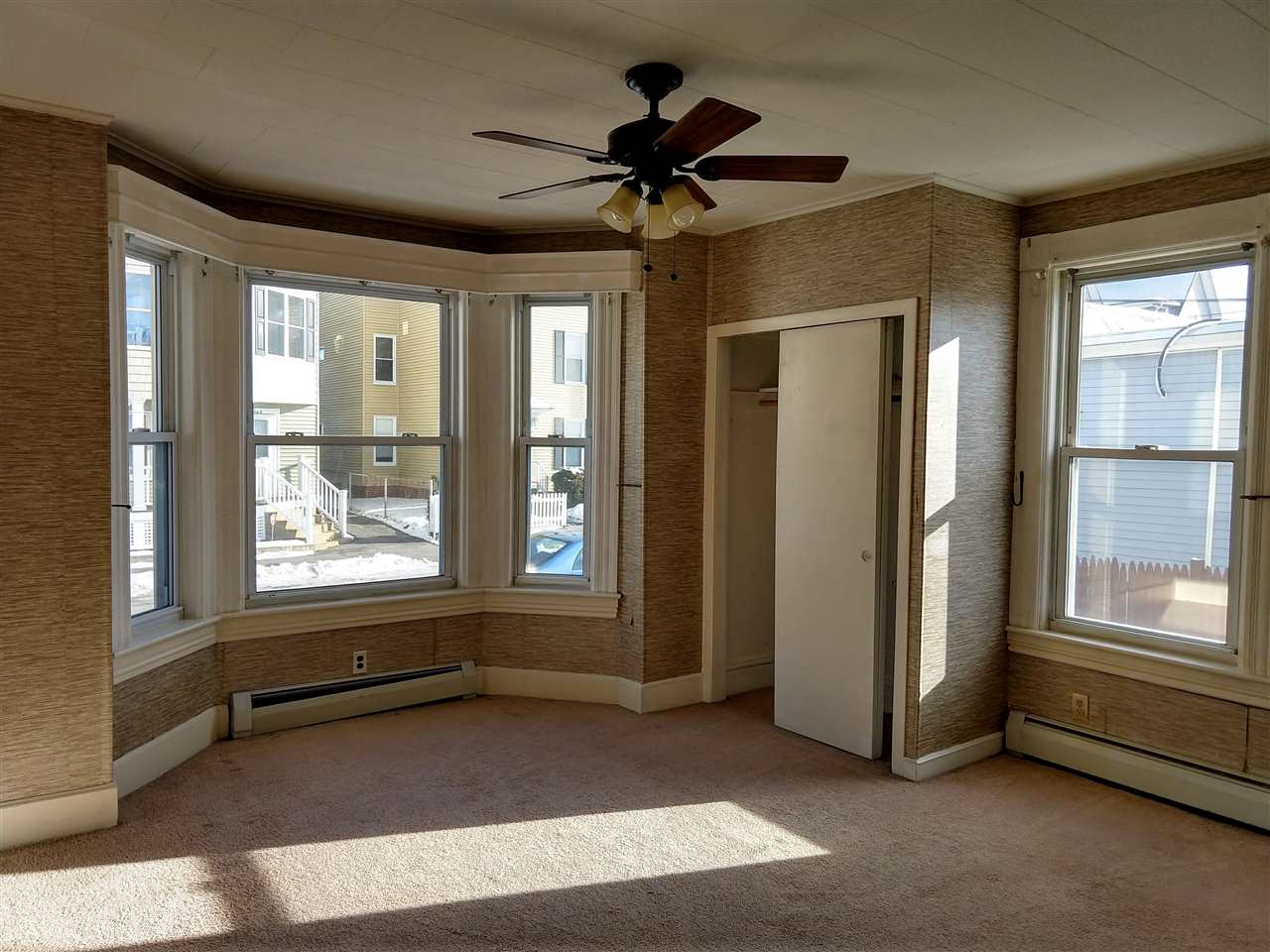 548 Rimmon Street Manchester, NH 03102 - Photo 11 of 38