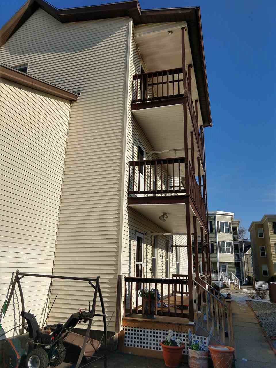548 Rimmon Street Manchester, NH 03102 - Photo 3 of 38
