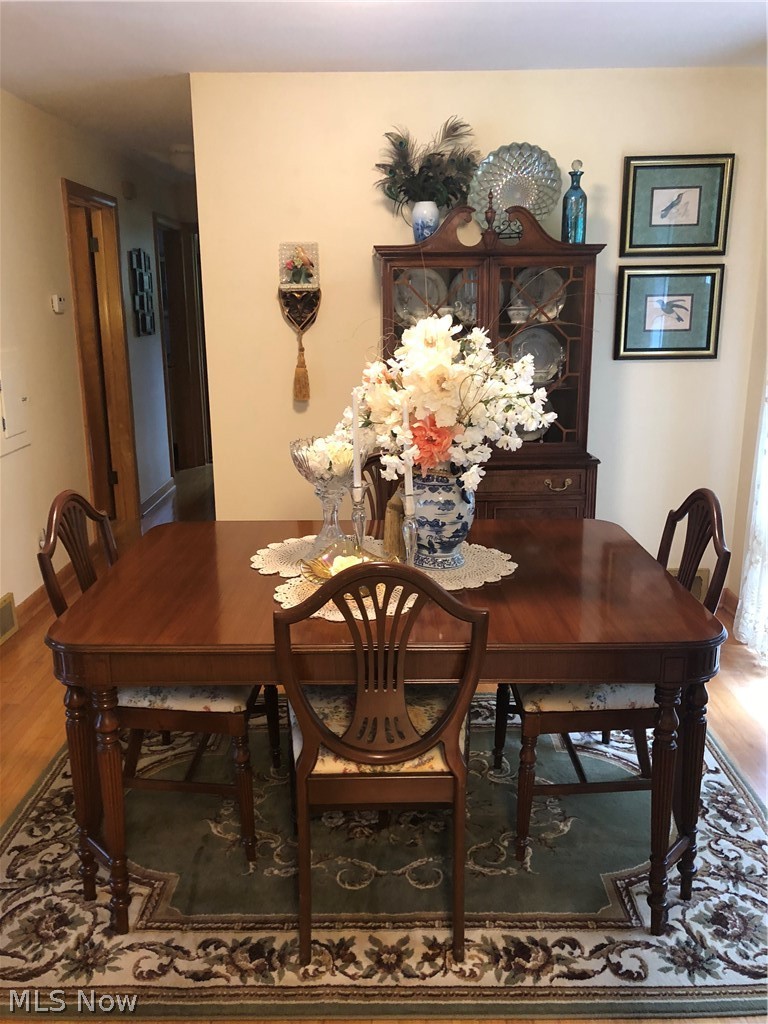 2437 Banbury Road Akron, OH 44333 - Photo 6 of 23 Gallery Image 6