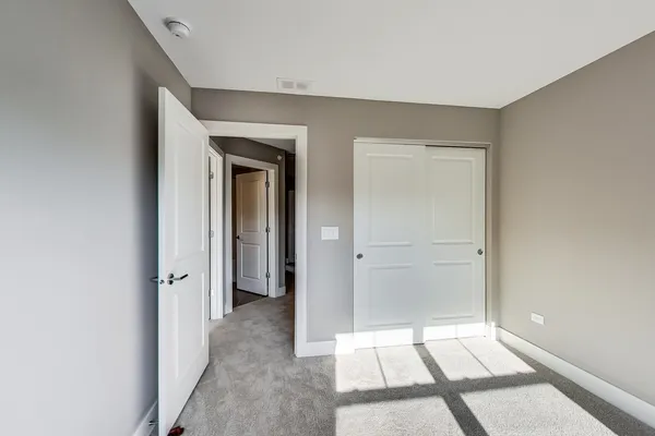 $4,249 | 25 Clay Avenue, Unit D, Highwood, IL 60040
