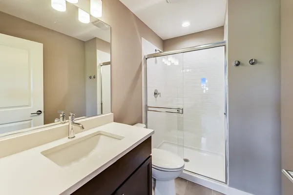 $4,249 | 25 Clay Avenue, Unit D, Highwood, IL 60040