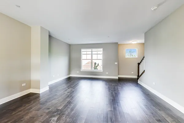 $4,249 | 25 Clay Avenue, Unit D, Highwood, IL 60040