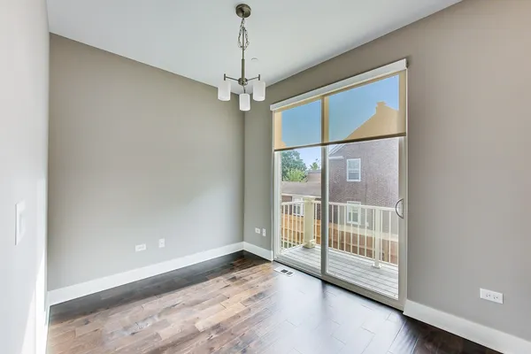 $4,249 | 25 Clay Avenue, Unit D, Highwood, IL 60040
