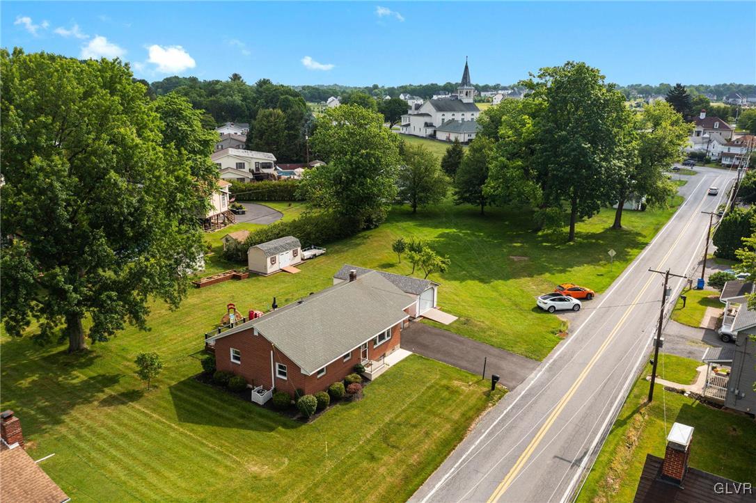 4440 Steuben Road Bethlehem, PA 18020 - Photo 5 of 32 Gallery Image 5