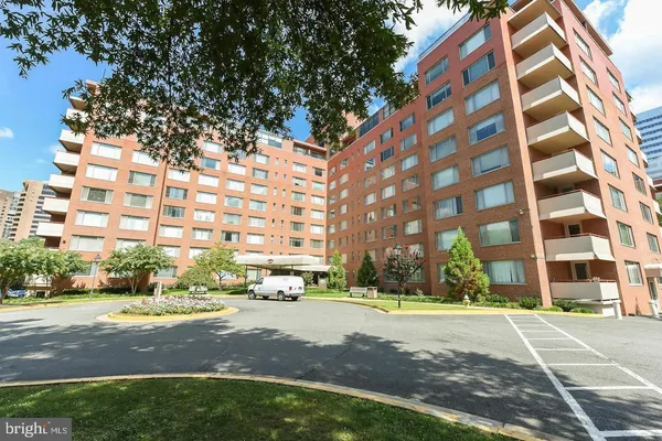 $1,539 | 1111 Arlington Boulevard, Unit 815, Arlington, VA 22209