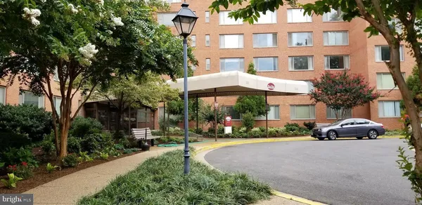 $1,539 | 1111 Arlington Boulevard, Unit 815, Arlington, VA 22209