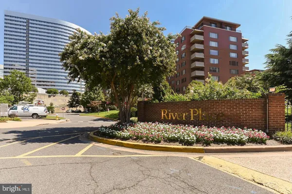 $1,539 | 1111 Arlington Boulevard, Unit 815, Arlington, VA 22209