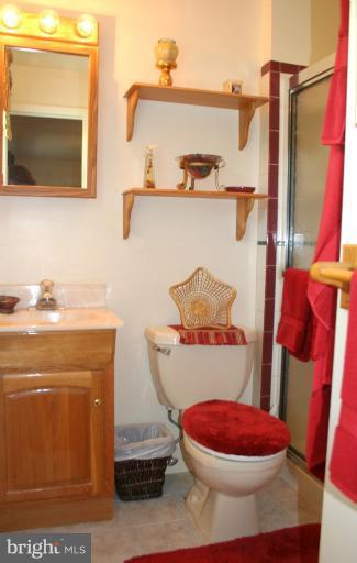 819 Petem Road Kingsville, MD 21087 - Photo 21 of 24 Bath (Master)