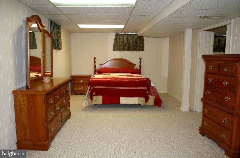 819 Petem Road Kingsville, MD 21087 - Photo 22 of 24 Bedroom
