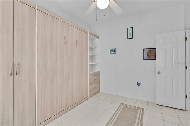 a view of utility room