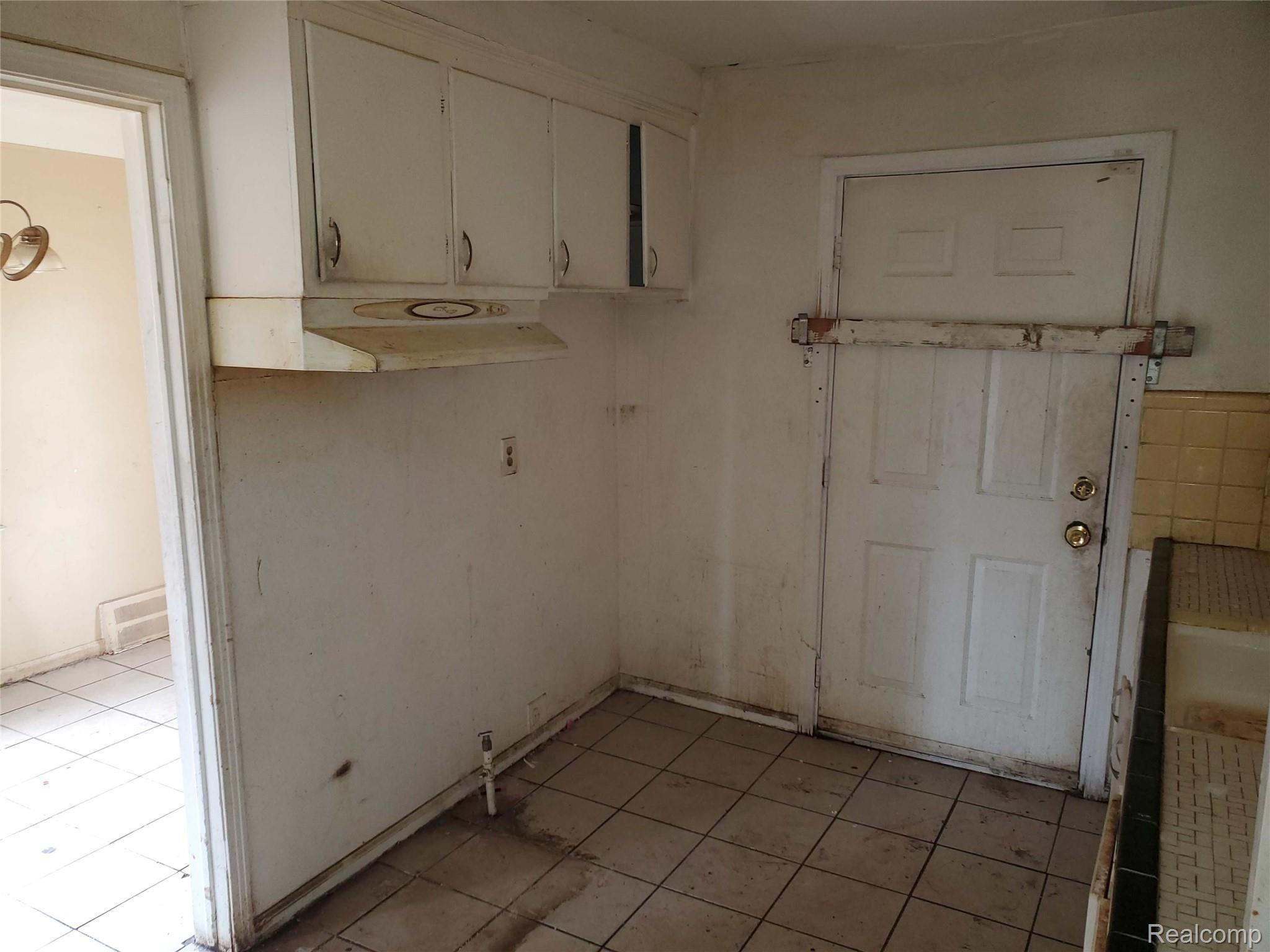 19925 Greenfield Road Detroit, MI 48235 - Photo 28 of 41 19925