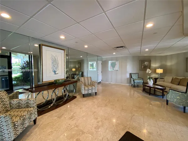 $4,500 | 2800 North Ocean Drive, Unit B15C, Riviera Beach, FL 33404