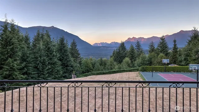 $2,395,000 | 15622 Uplands Way Southeast, North Bend, WA 98045