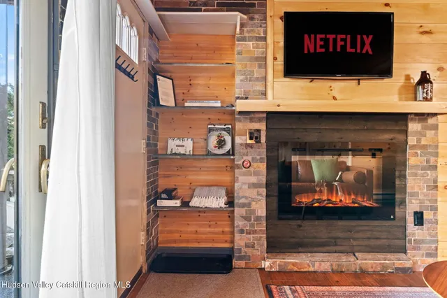 $325,000 | 70 Highlands Lane, Unit E2, Hunter, NY 12442