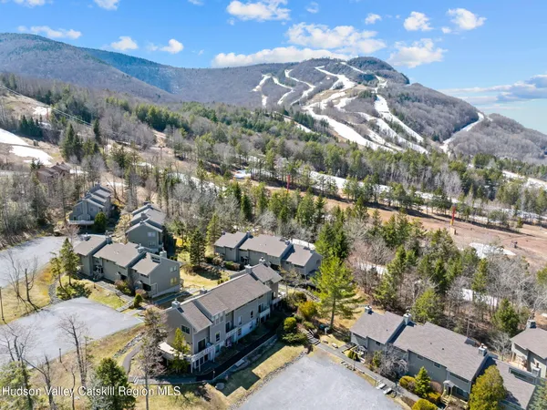 $325,000 | 70 Highlands Lane, Unit E2, Hunter, NY 12442