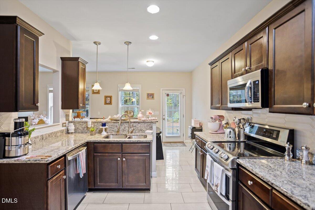 4112 McGrath Way Raleigh, NC 27616 - Photo 8 of 31 Kitchen