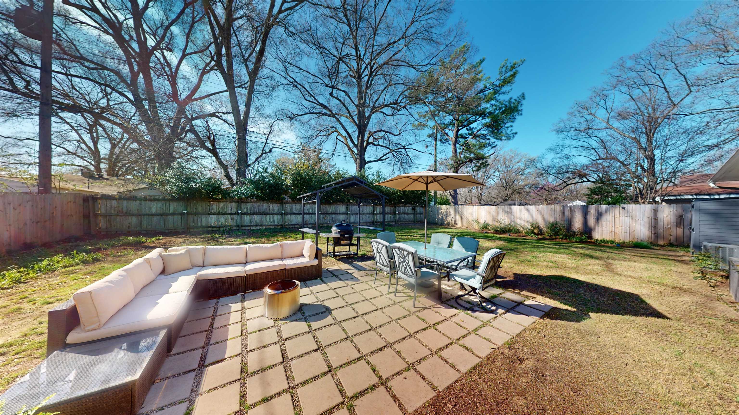 4779 Dee Road Memphis, TN 38117 - Photo 19 of 35 a view of a swimming pool with a patio