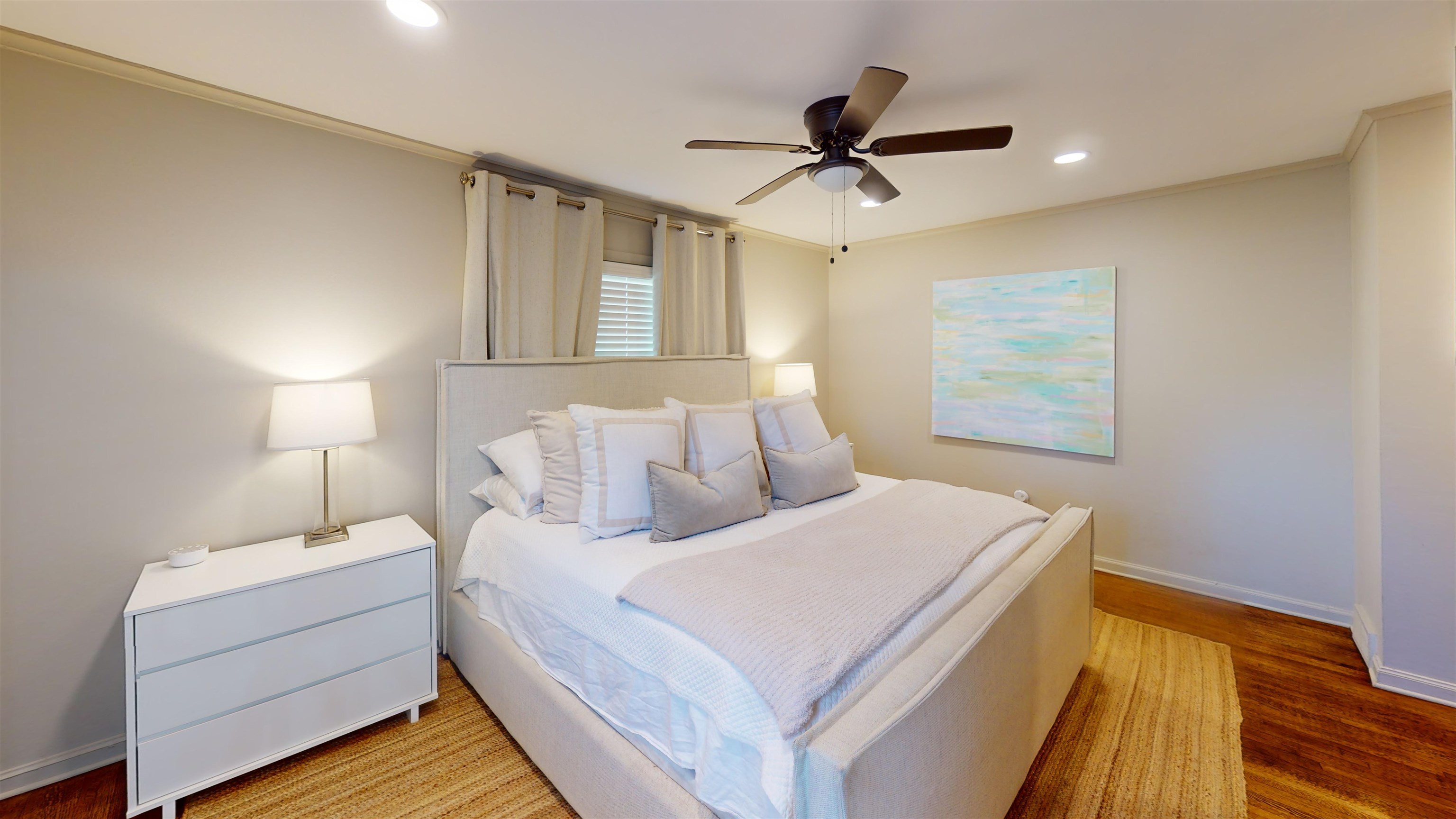 4779 Dee Road Memphis, TN 38117 - Photo 26 of 35 a bedroom with a bed and a window