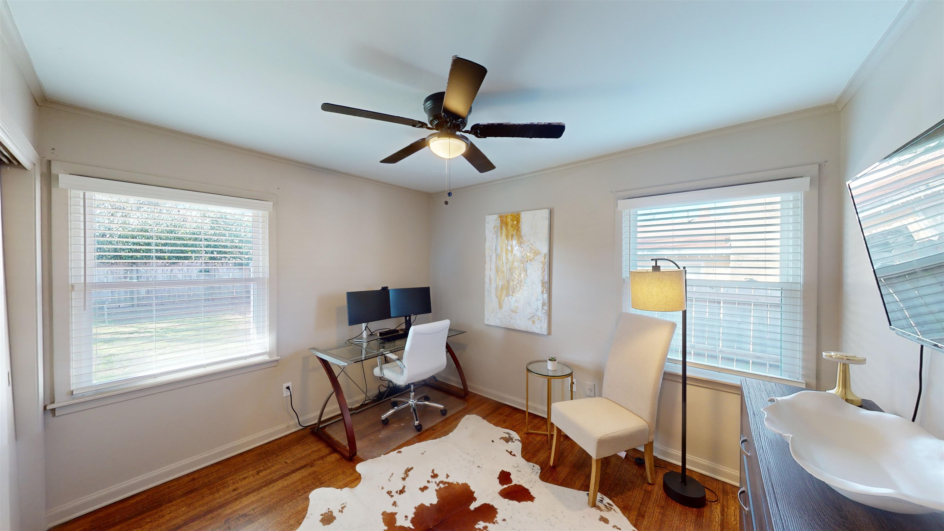 4779 Dee Road Memphis, TN 38117 - Photo 27 of 35 a living room with furniture and a window