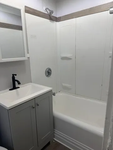 $1,600 | 9 Gordon Street, Unit 12B, Framingham, MA 01702