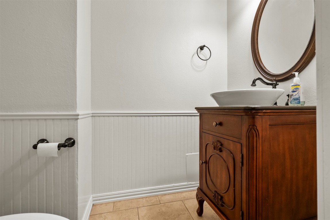 10455 Shell Rock Road La Porte, TX 77571 - Photo 11 of 22 Half Bath