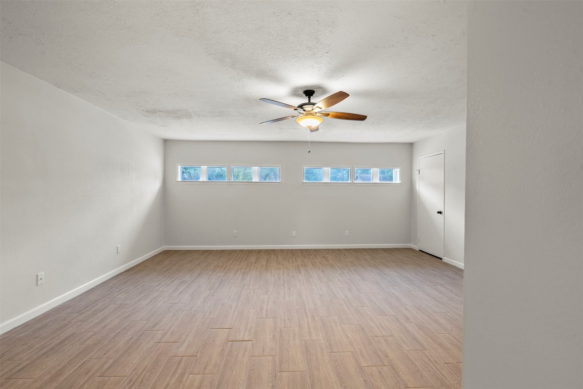 10455 Shell Rock Road La Porte, TX 77571 - Photo 9 of 22 Gameroom