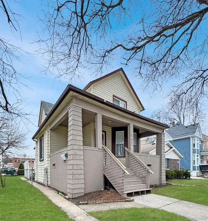 $1,500 | 447 Sycamore Street, Unit 1, Wyandotte, MI 48192