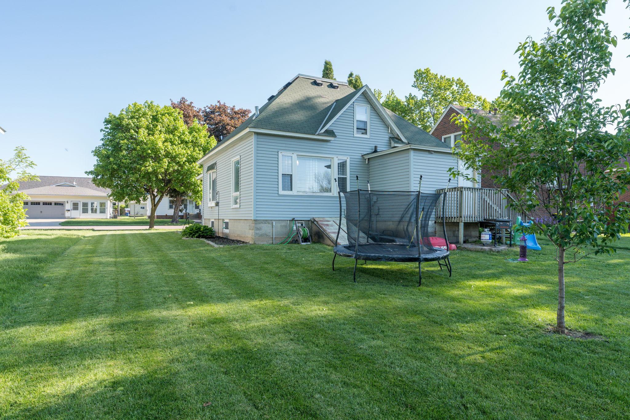 317 Walnut Street Southwest Sleepy Eye, MN 56085 - Photo 25 of 33