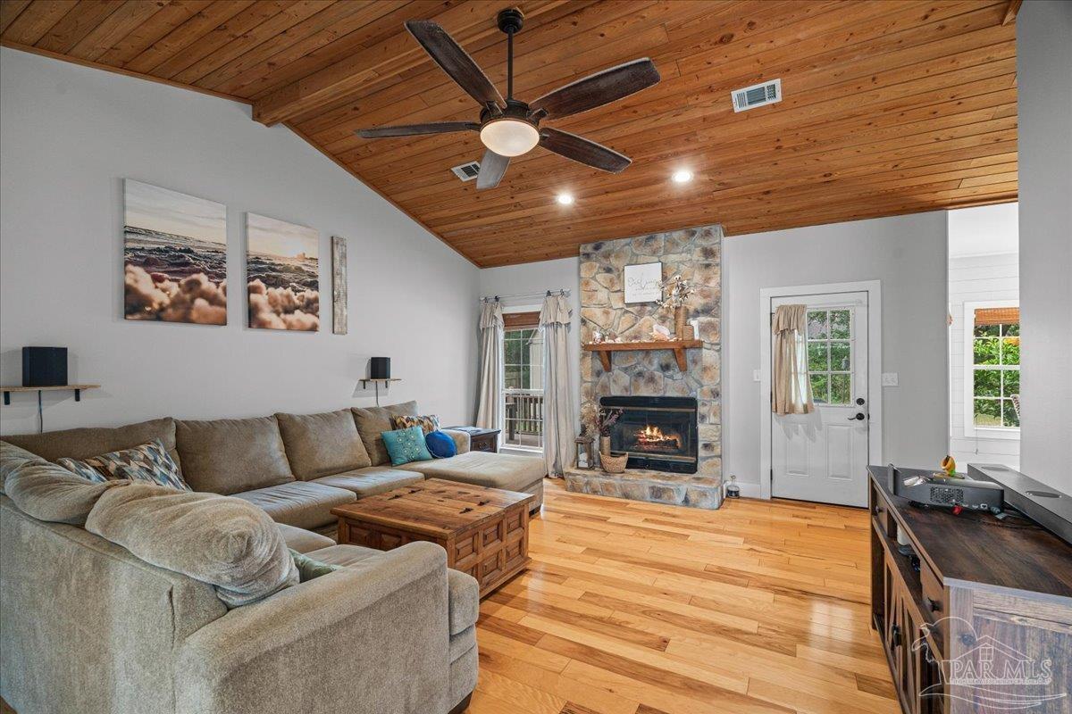 3288 Copper Ridge Circle Cantonment, FL 32533 - Photo 13 of 44 Gallery Image 13