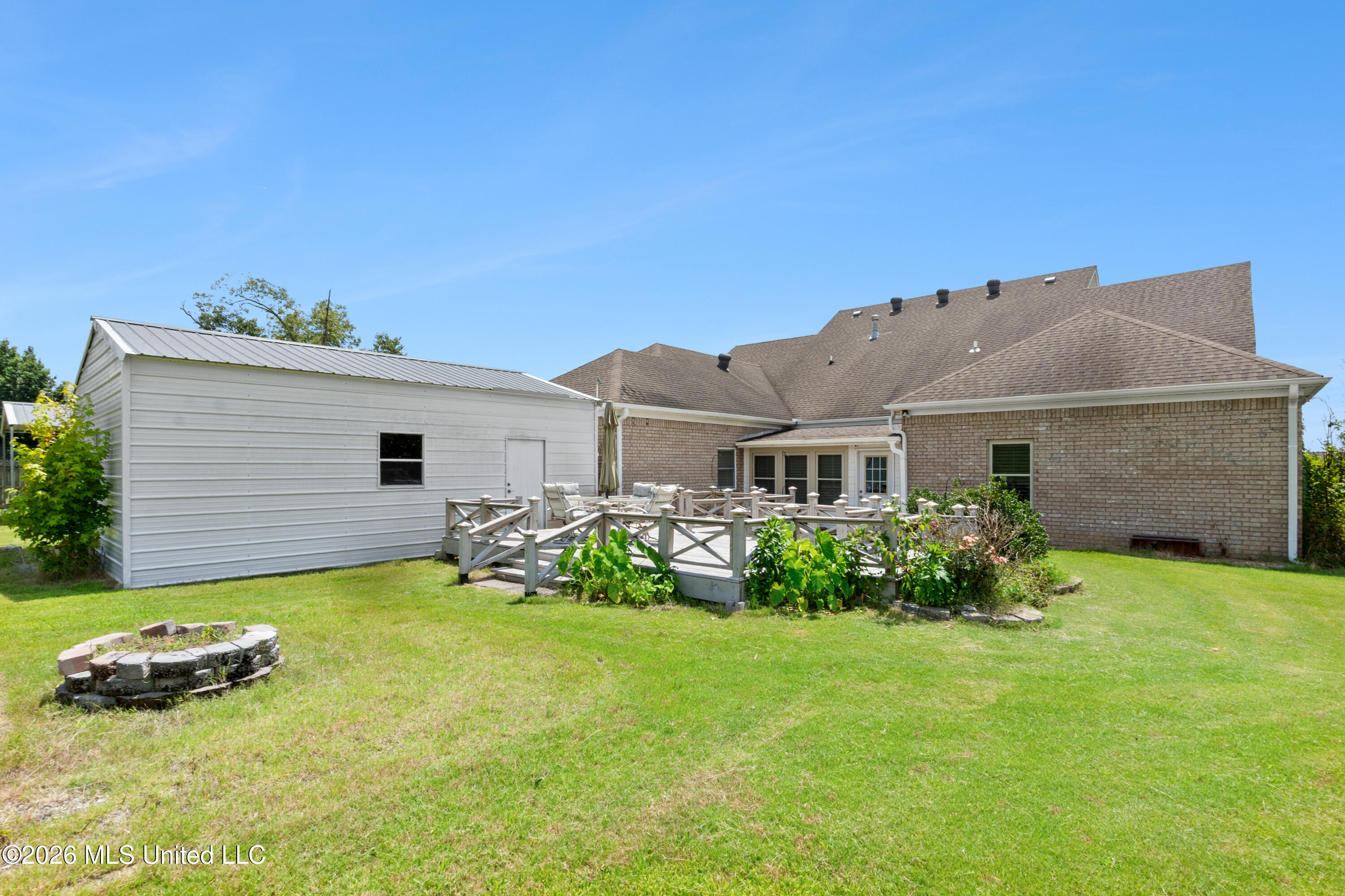 384 Moore Crossing Byhalia, MS 38611 - Photo 37 of 38 DSC07653
